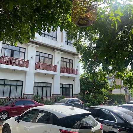 The Choice Hotel - Adults Only Бангкок Экстерьер фото